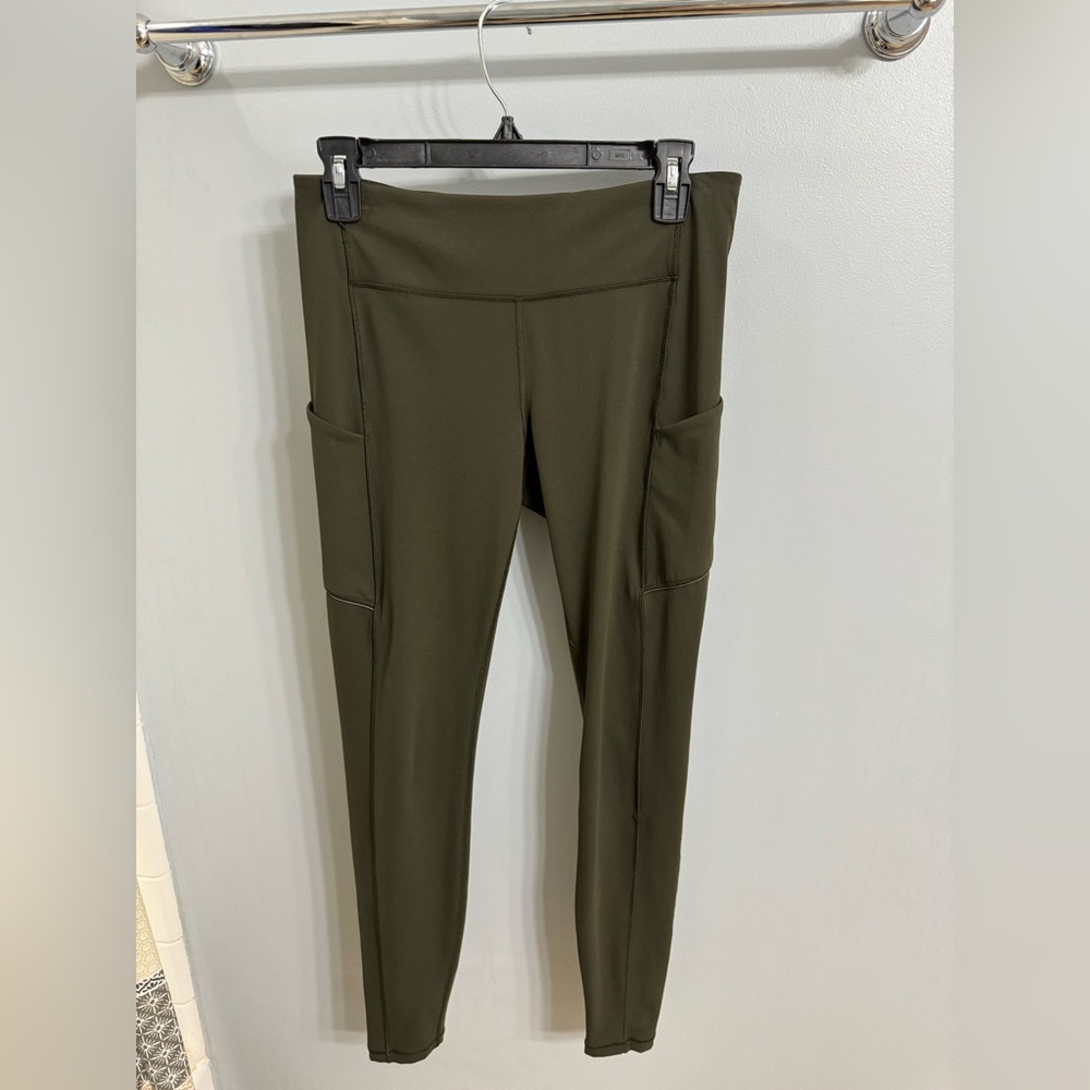Lululemon Speed Up tight, size 8